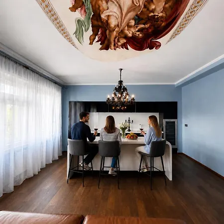 The Fresco, Boutique Lejlighed